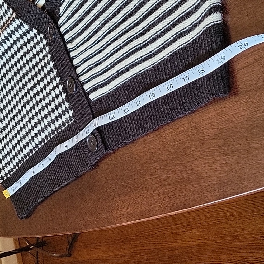 Sugar Moon V-Neck Button Closure Black and White Crop Striped Sweater Vest - Picture 12 of 13